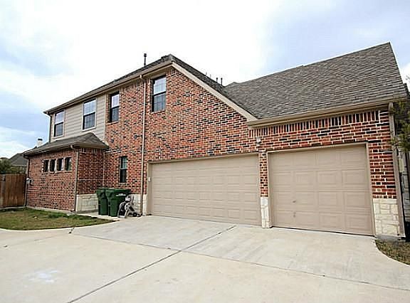3rd image of 4206 Lauren Ln