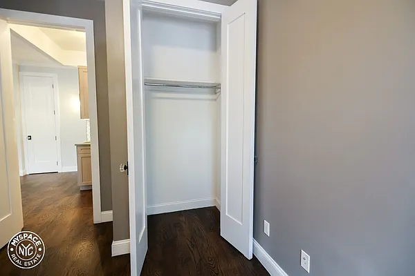 Rented by MySpaceNYC | media 5