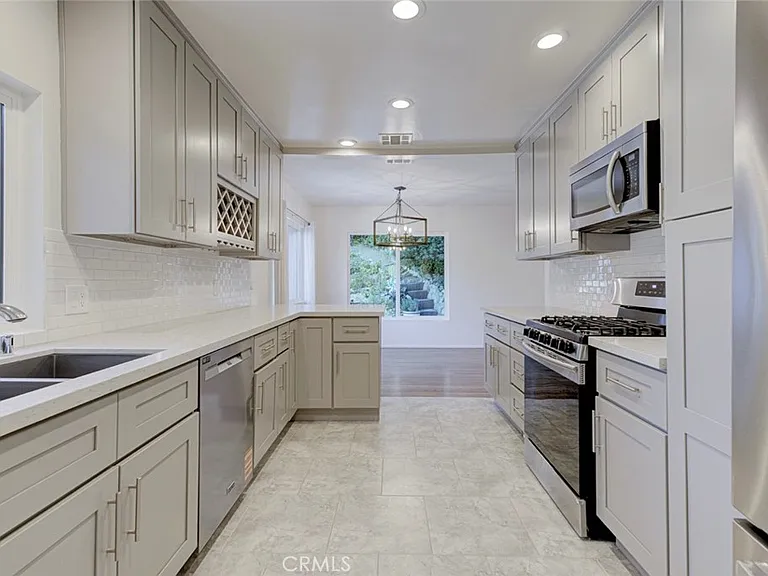 3585 El Lado Dr — Photo 15