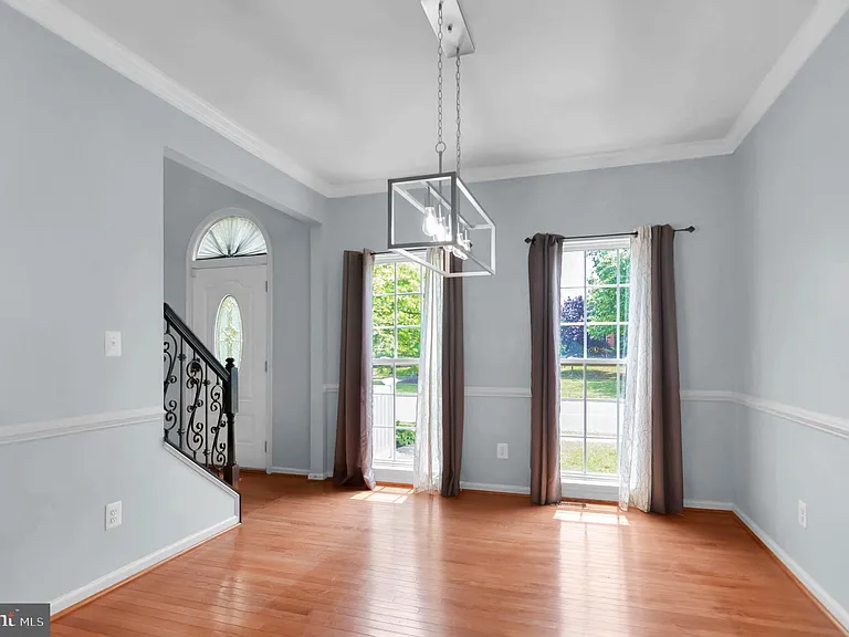 2548 Port Potomac Ave — Photo 7