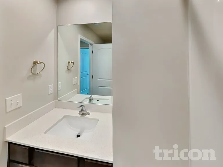2823 Buzz St — Photo 15