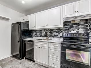 140 Conway Dr #6, London, ON N6E3N2