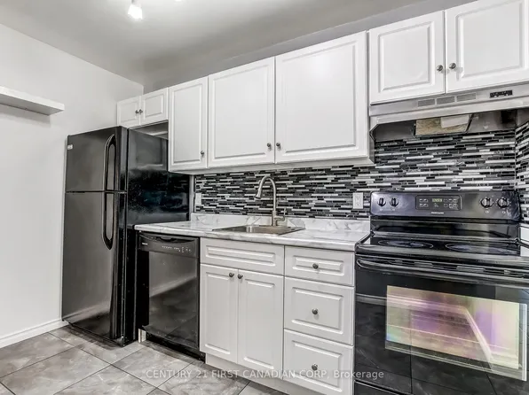 140 Conway Dr #6, London, ON N6E 3N2