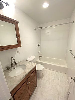 5th image of 944 8th Ave APT 2