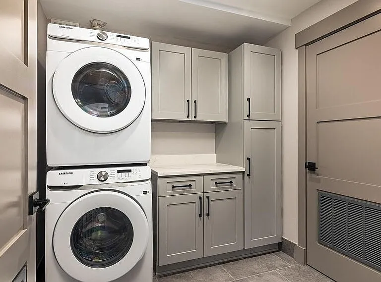700 Blue River Pkwy — Photo 11