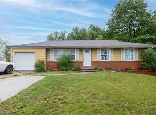 5112 NE 42nd St, Kansas City, MO 64117