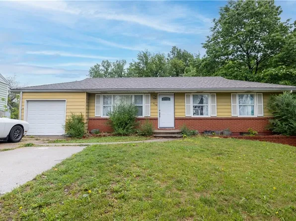 5112 NE 42nd St, Kansas City, MO 64117