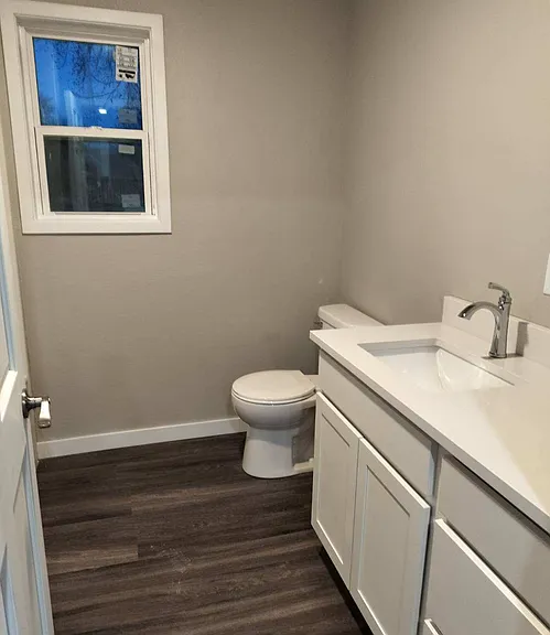 3303 E Bremer Ave — Photo 4