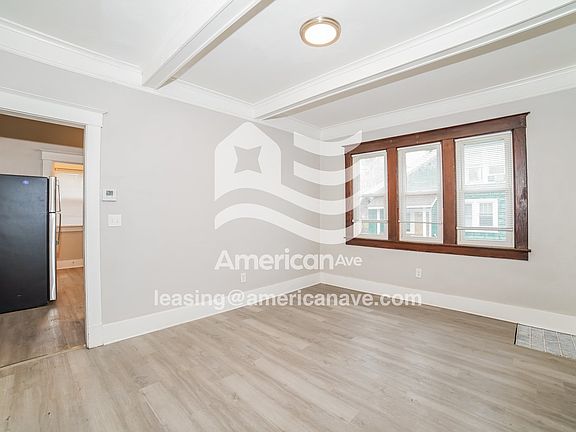 1762051_004_living_room_13669581.jpg