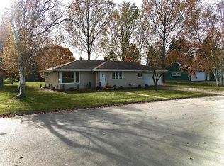 1749 Rhode Island St, Sturgeon Bay, WI 54235