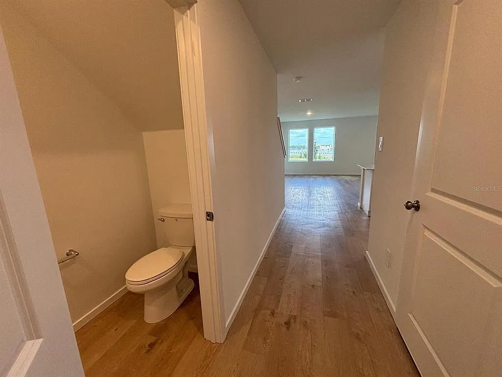 3 bed, 2.5 bath, 1460 sqft, $1,950 — Photo 3