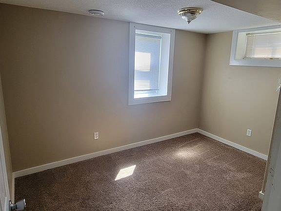 5th image of 303 13th Ave S
