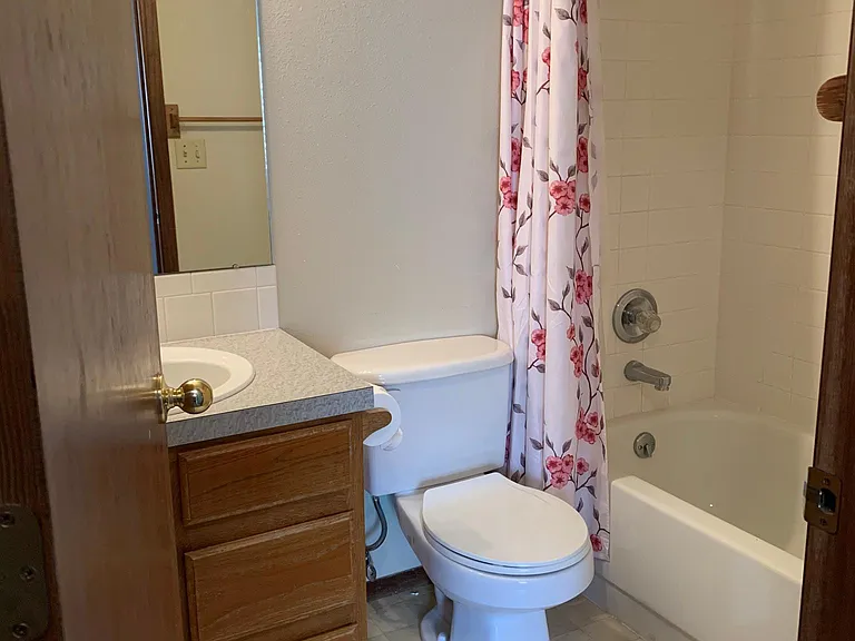 398 Sagewood Dr — Photo 1