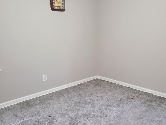 3rd image of 7502 Floral St