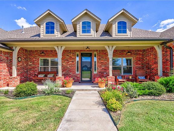 2nd image of 11700 Mallorca Dr