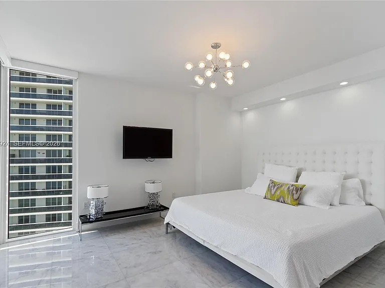 1800 S Ocean Dr #Penthouse 4404 — Photo 18