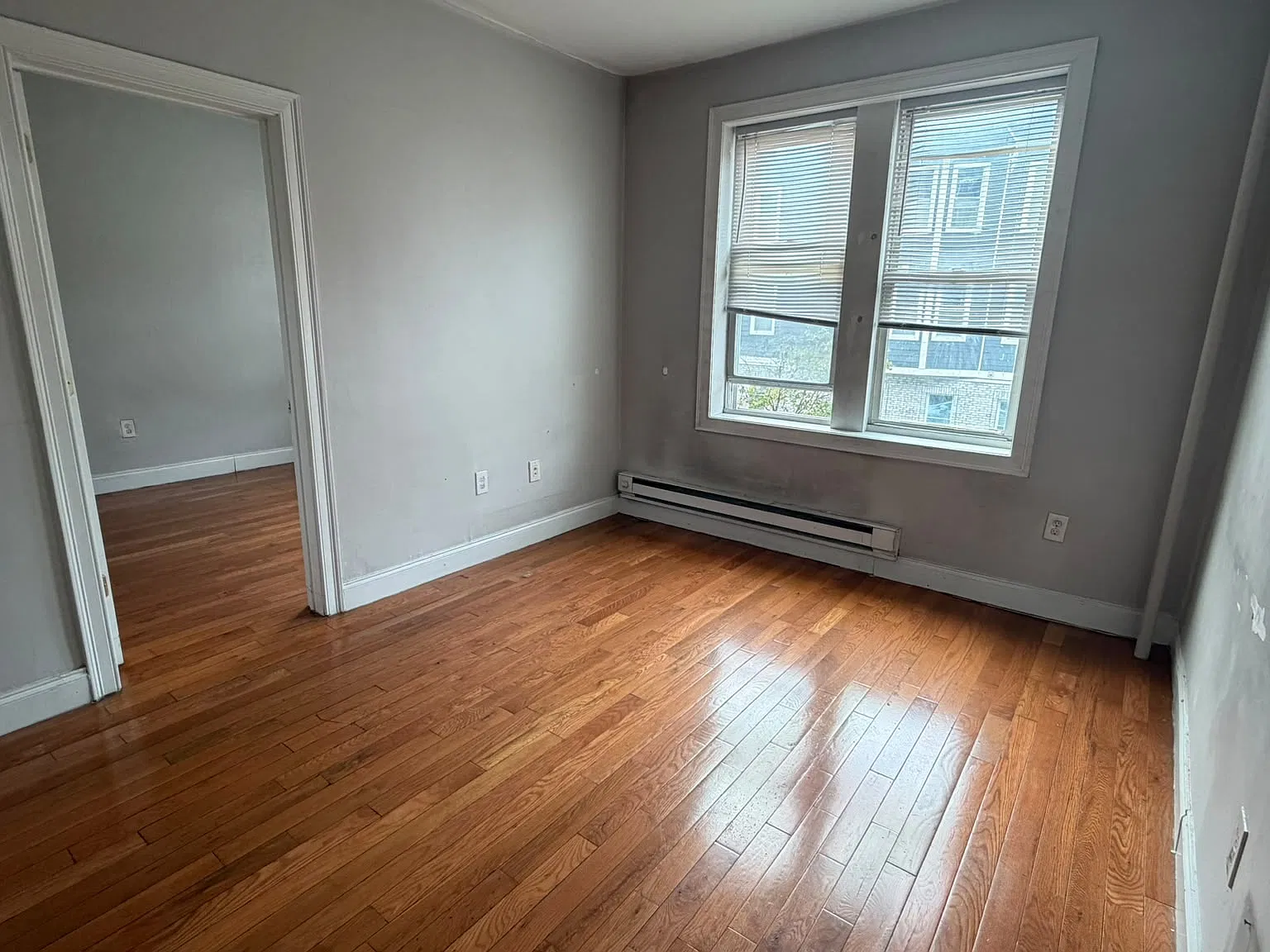 48 Vroom St — Photo 3