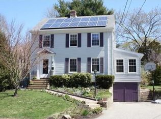 37 Harding Rd, Lexington, MA 02420