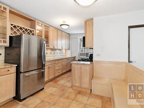 2nd image of 475 Franklin D Roosevelt Dr #1606