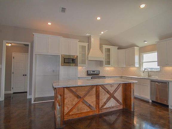 3rd image of 3737 County Road 461