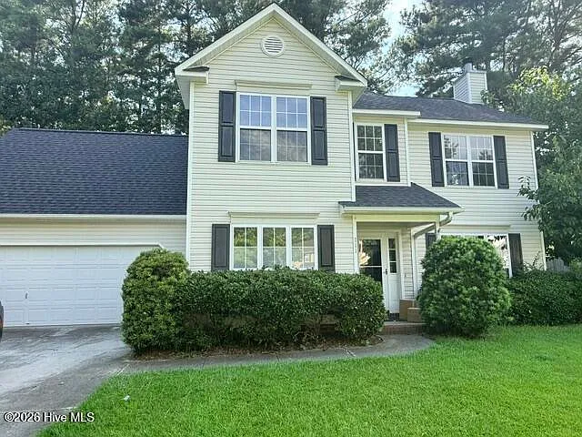 3 bed, 2.0 bath, 2025 sqft, $2,400 — Photo 1