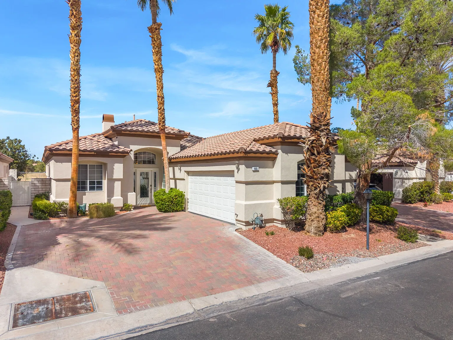 3 bed, 2005 sqft, $3,500 — Photo 3