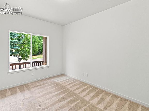 3rd image of 3335 Hollycrest Dr