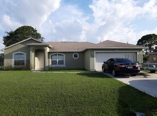 450 SW Exmore Ave, Port Saint Lucie, FL 34983