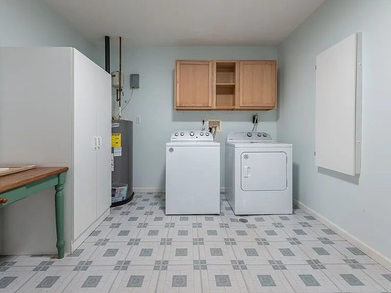 15 Tiffany Ln — Photo 18