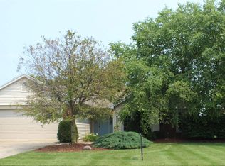 9008 Wyndmoor Dr, Fort Wayne, IN 46825