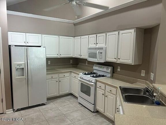 2nd image of 504 Cottage Ln
