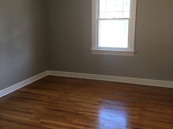 5th image of 8740 Susan Ave