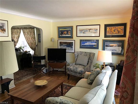 2nd image of 24530 Elsmere Dr