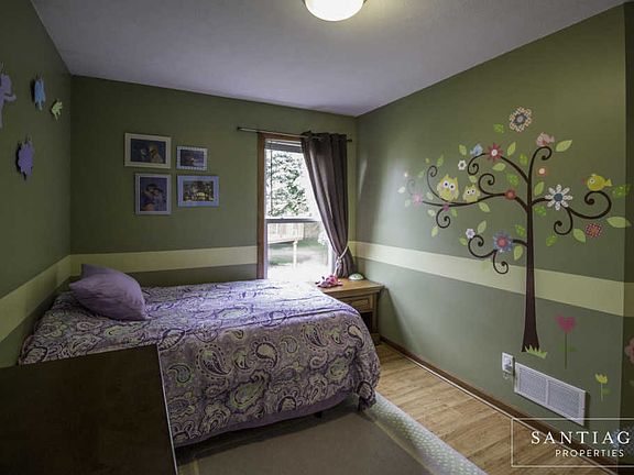5th image of 322 Regent St SE