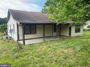 14622 Winchester Grade Rd, Berkeley Springs, WV 25411