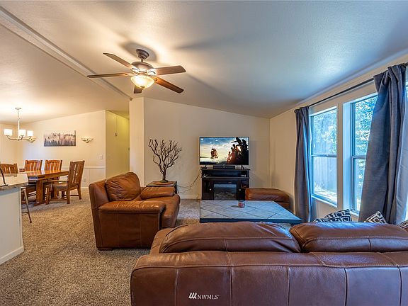 5th image of 8515 192nd Street Ct S