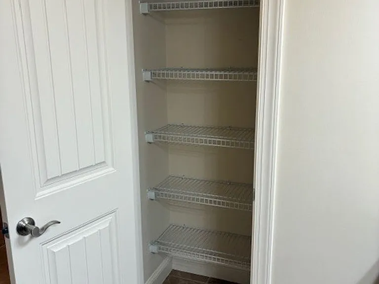 216 Holm Pl — Photo 31