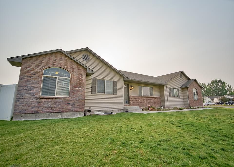 1st image of 4234 E Clarkston Ct