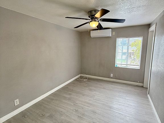 2nd image of 595 Fillmore Pl #A2