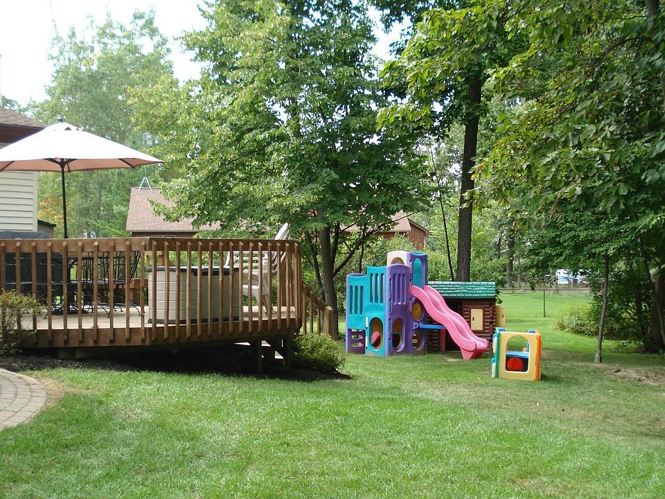 2nd image of 5911 Misty Hill Ct