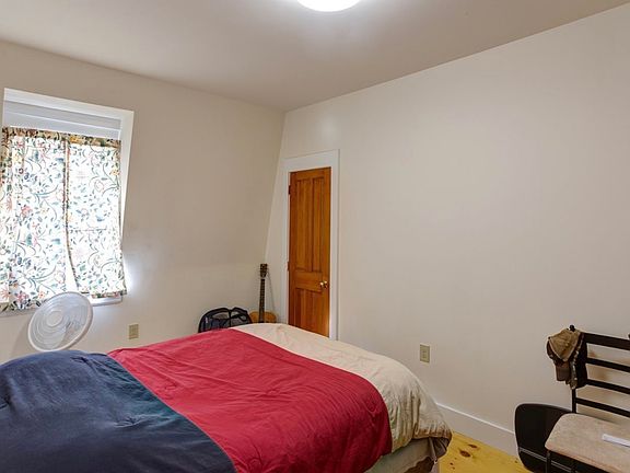 5th image of 20 Livery Stable Rd #3