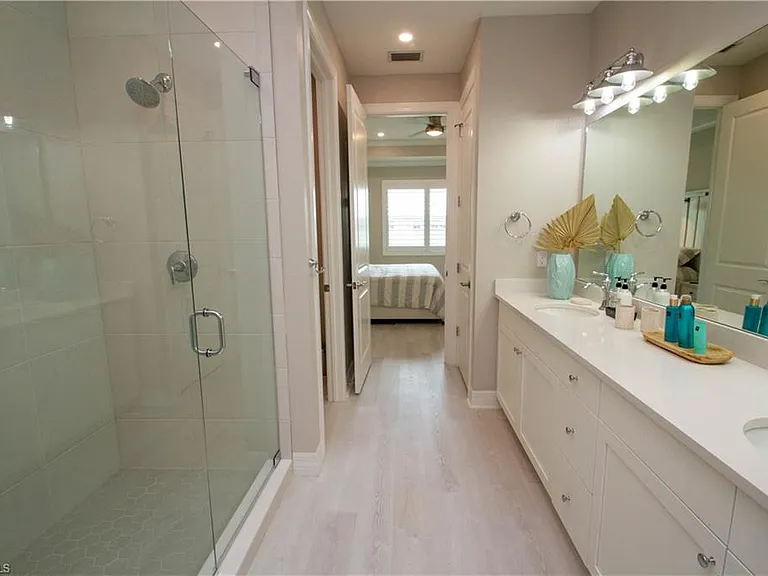 251 Indies Dr E #202 — Photo 36