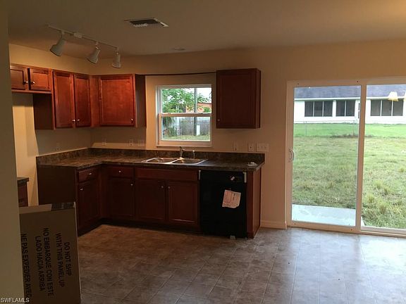 5th image of 1320 NE 17th St