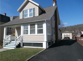 5 Tomlinson St, Ansonia, CT 06401