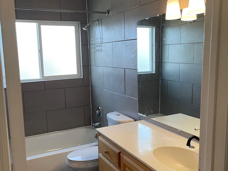231 S Montgomery St #2 — Photo 4