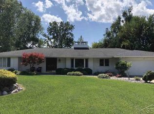 69 Benton Rd, Saginaw, MI 48602