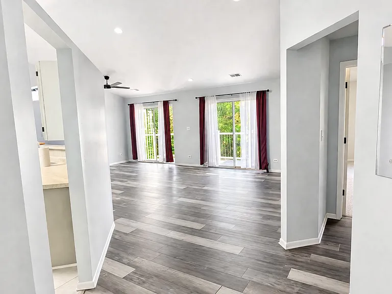 1721 Chesapeake Ln #2 — Photo 1