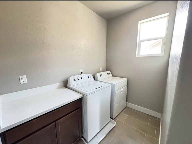 7507 Rambling Ridge Rd — Photo 9