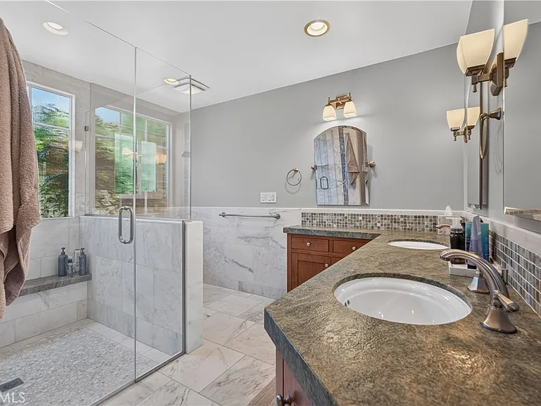 2711 Sweetbriar Dr — Photo 21