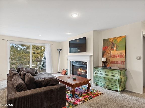 2nd image of 1240 Park Ave W APT 334